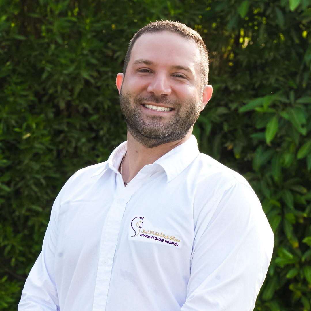 Dr. Pedro Bussade